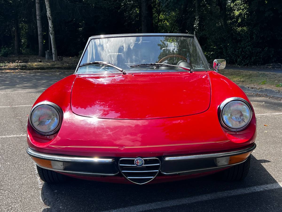 Alfa-romeo-spider-1972-red-8