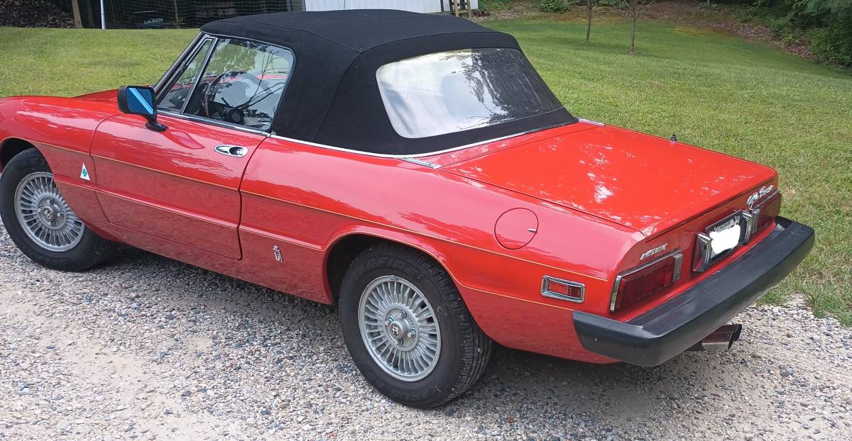 Alfa-romeo-spider-1977-red-12