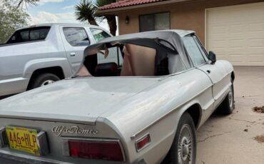Alfa-romeo-spider-1978-silver-9