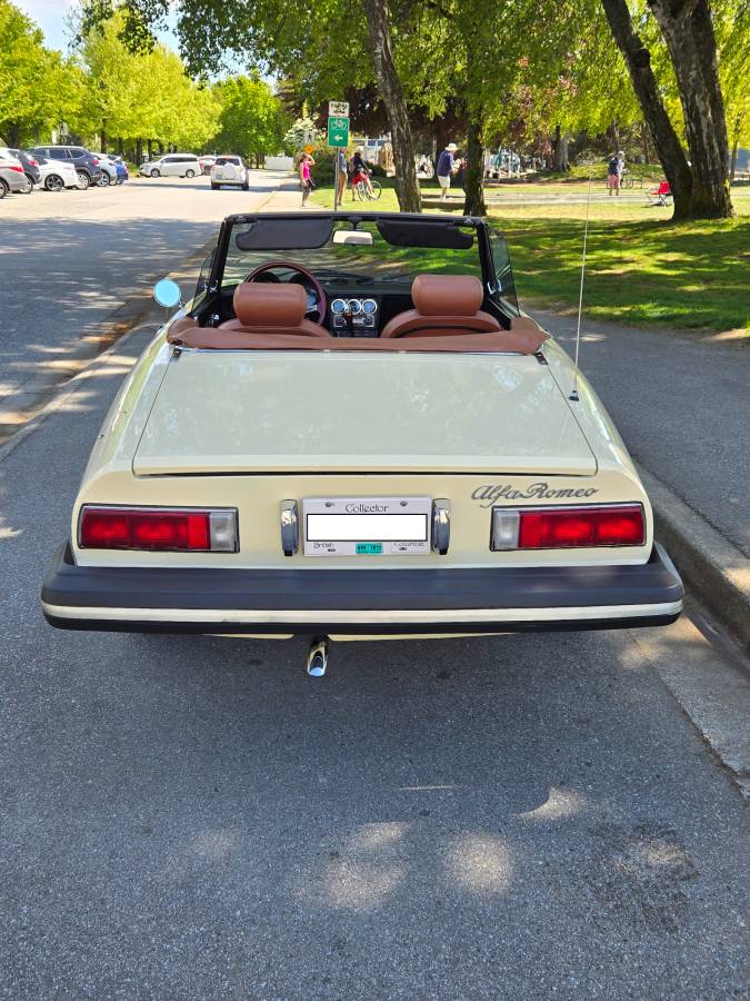 Alfa-romeo-spider-1978-yellow-1