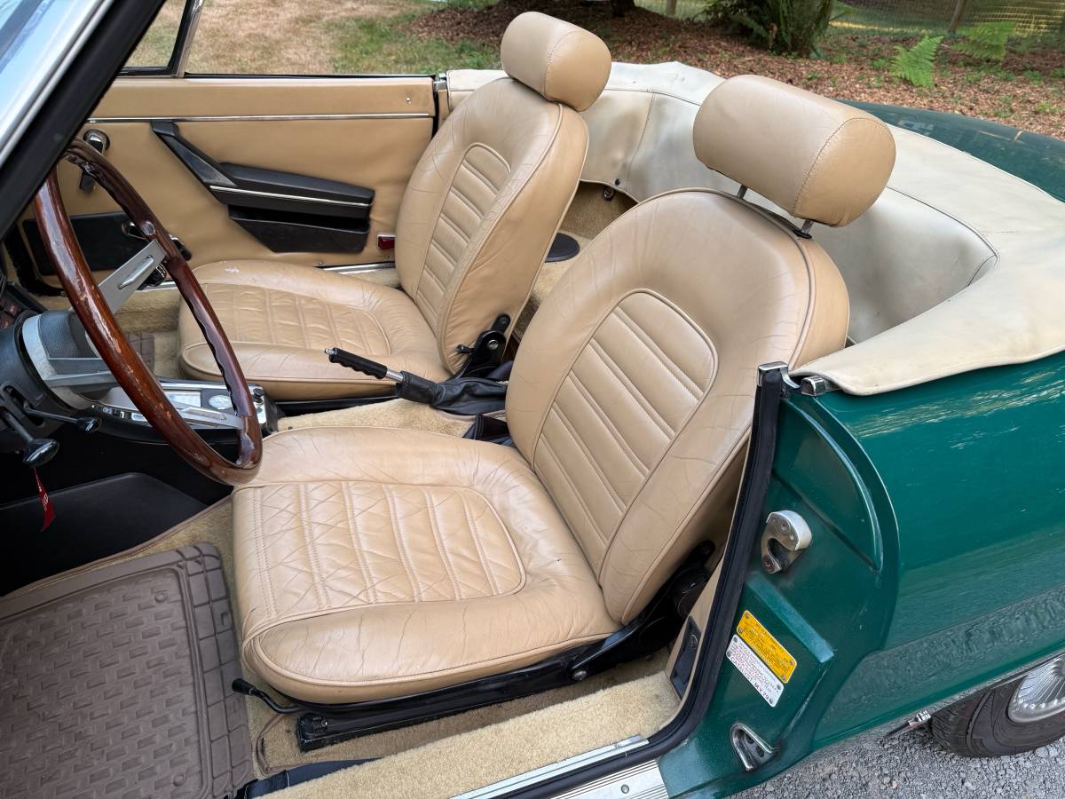 Alfa-romeo-spider-1979-green-18