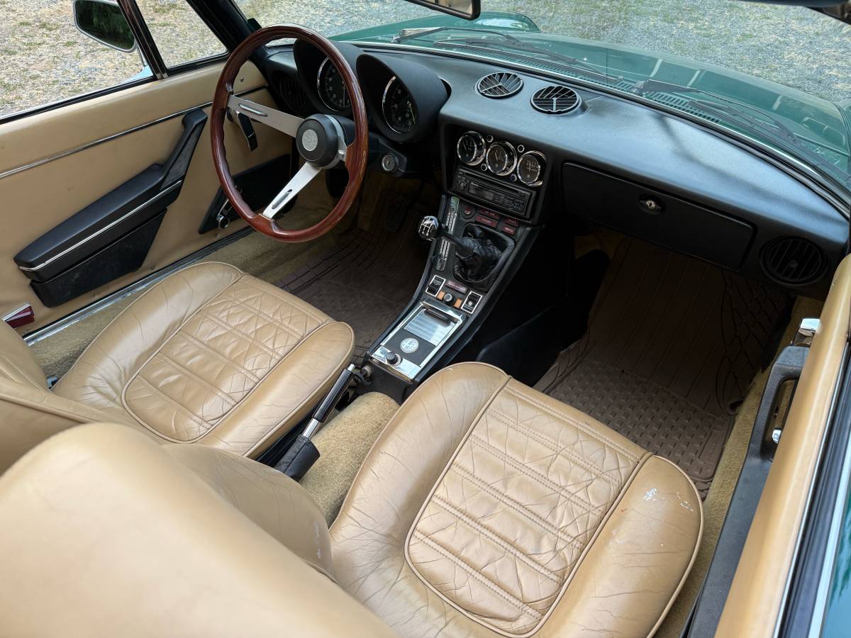 Alfa-romeo-spider-1979-green-21