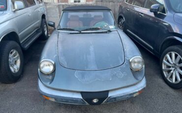 Alfa-romeo-spider-1986-blue-1