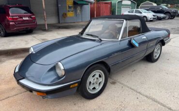 Alfa-romeo-spider-1986-blue-2