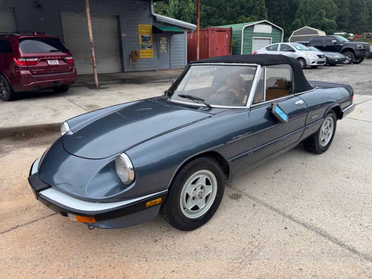 Alfa-romeo-spider-1986-blue-2