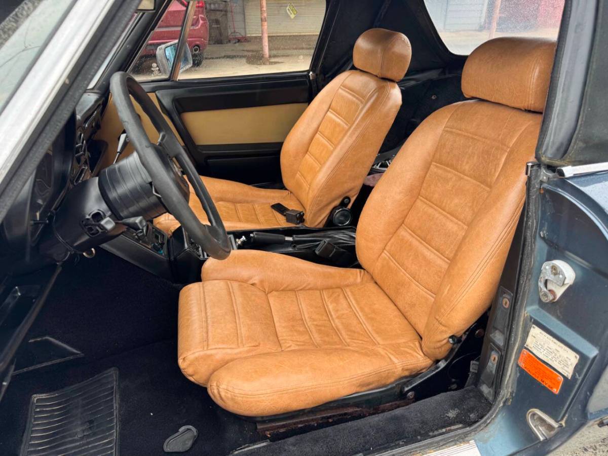 Alfa-romeo-spider-1986-blue-5