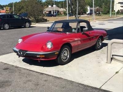Alfa-romeo-spider-1986-red
