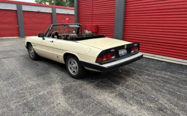 Alfa-romeo-spider-1986-yellow