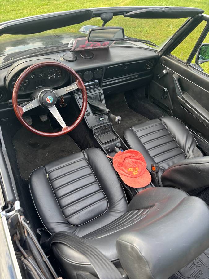 Alfa-romeo-spider-1989-black-1