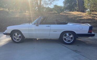 Alfa-romeo-spider-1990-white