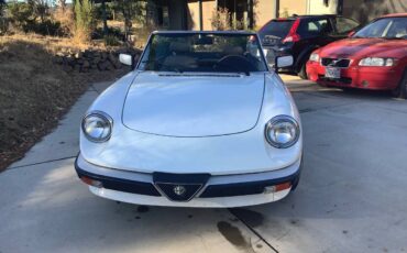 Alfa-romeo-spider-1990-white-4