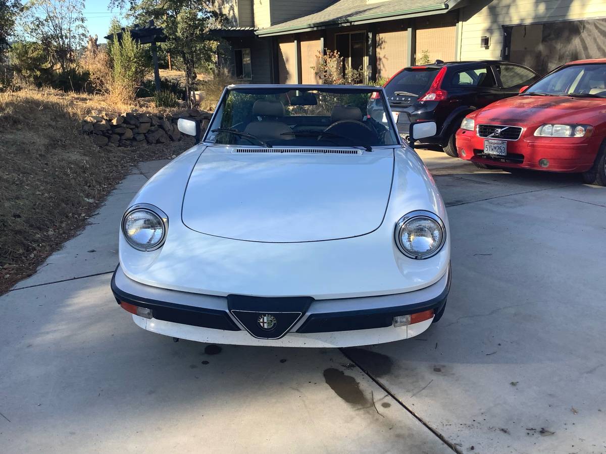 Alfa-romeo-spider-1990-white-4
