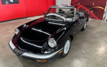 Alfa-romeo-spider-graduate-1987-black-1