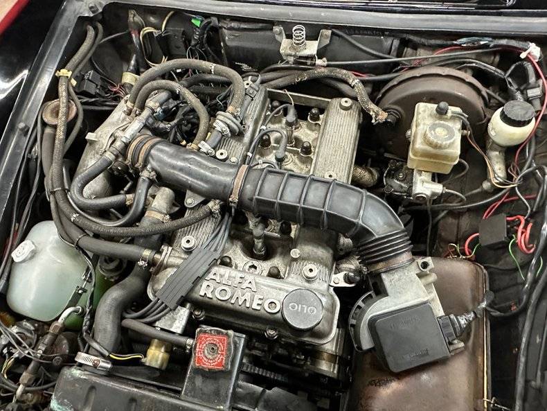 Alfa-romeo-spider-graduate-1987-black-16