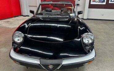 Alfa-romeo-spider-graduate-1987-black-3