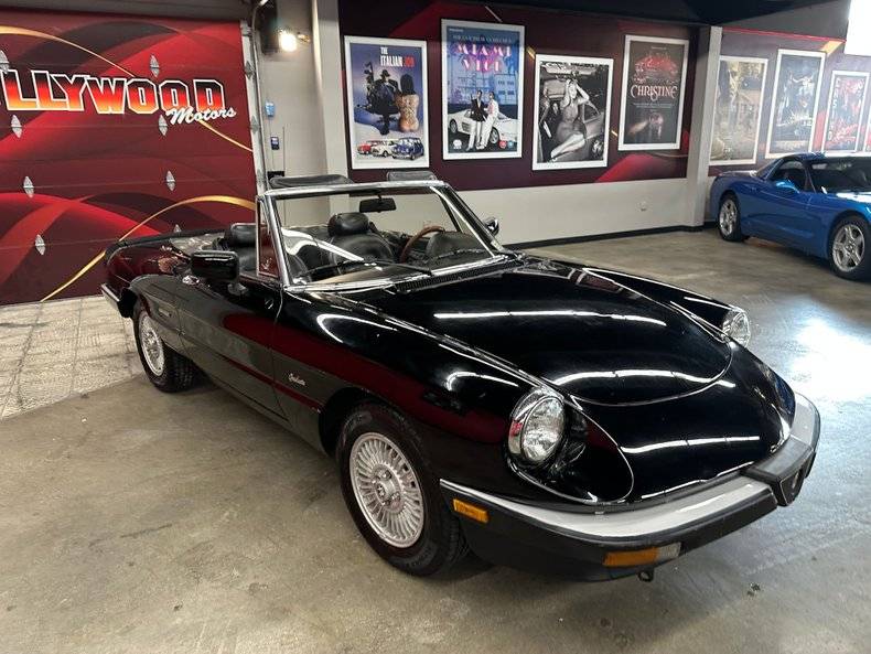 Alfa-romeo-spider-graduate-1987-black-4