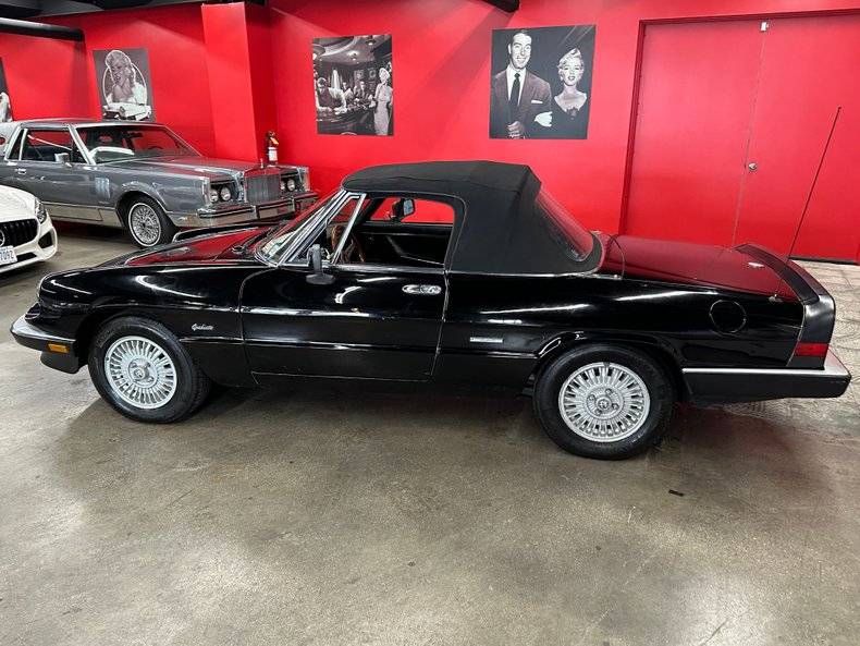 Alfa-romeo-spider-graduate-1987-black-9