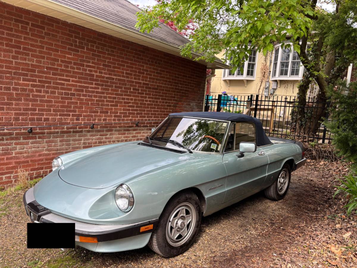 Alfa-romeo-spider-veloce-1984-blue-7