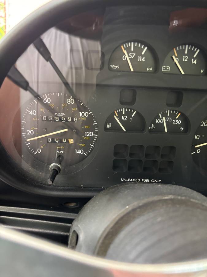 Alfa-romeo-spider-veloce-1986-black-1