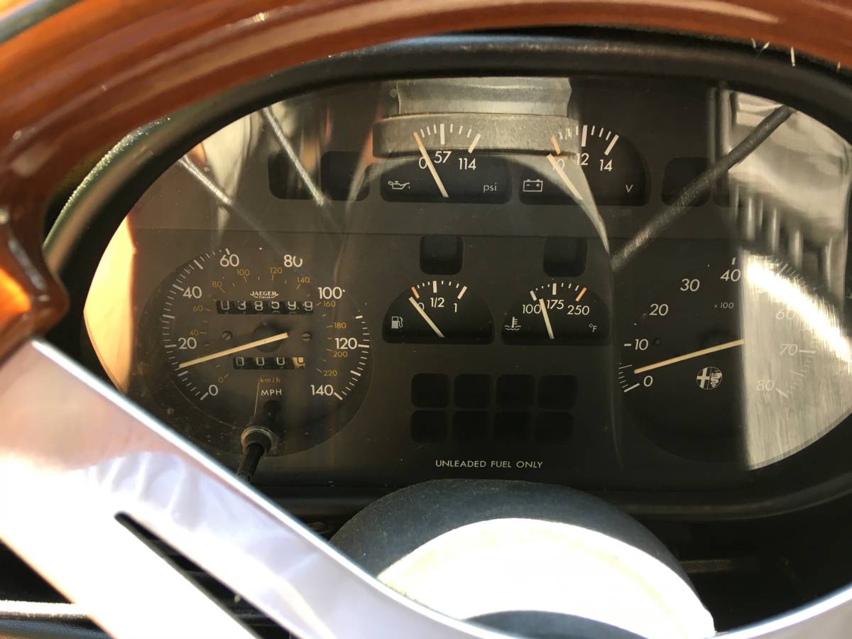Alfa-romeo-spider-veloce-1986-black-11