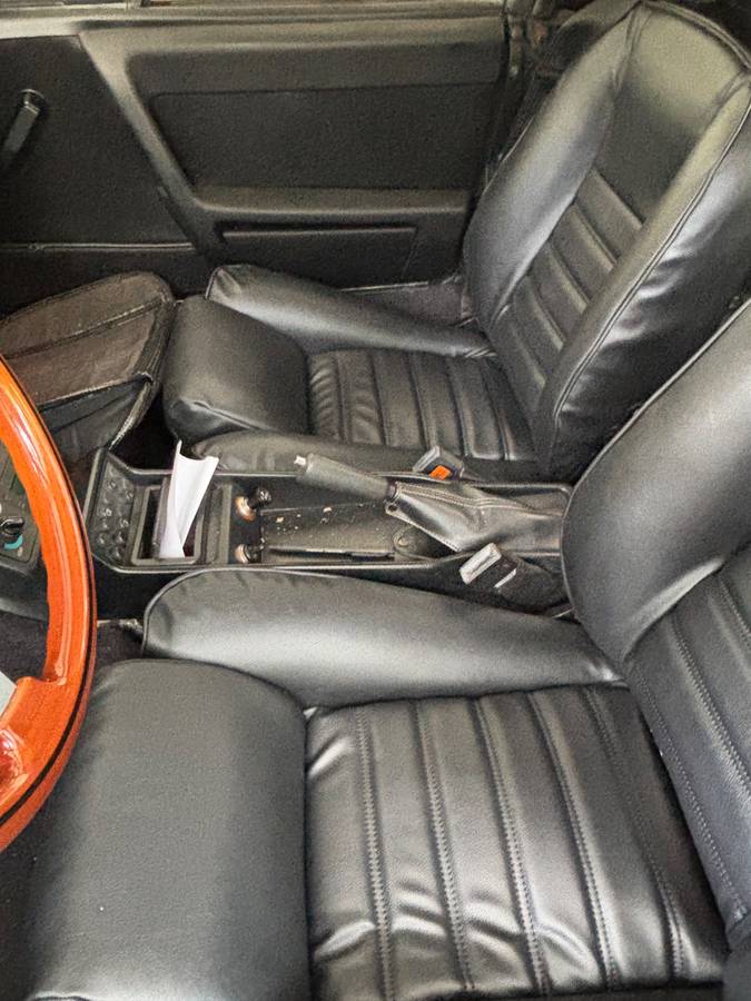 Alfa-romeo-spider-veloce-1986-black-18