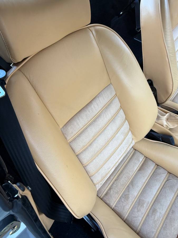 Alfa-romeo-spider-veloce-1991-silver-5