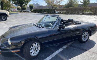 Alfa-romeo-spider-veloce-1993-black-13