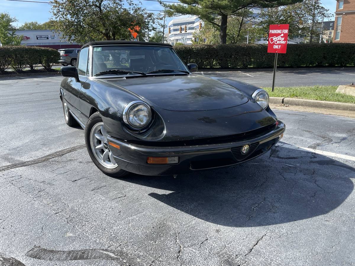 Alfa-romeo-spider-veloce-1993-black-16