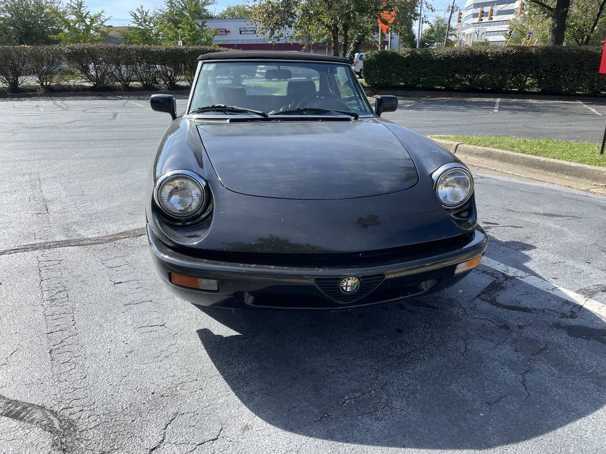Alfa-romeo-spider-veloce-1993-black-18