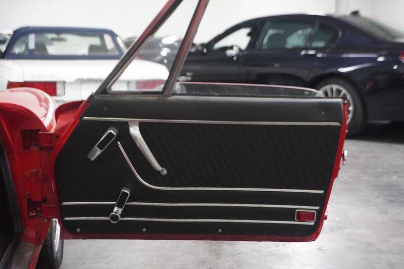 Alfa-romeo-spider-veloce-project-1976-red-15