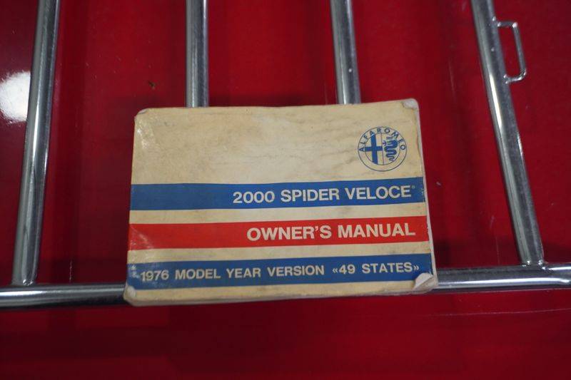 Alfa-romeo-spider-veloce-project-1976-red-16