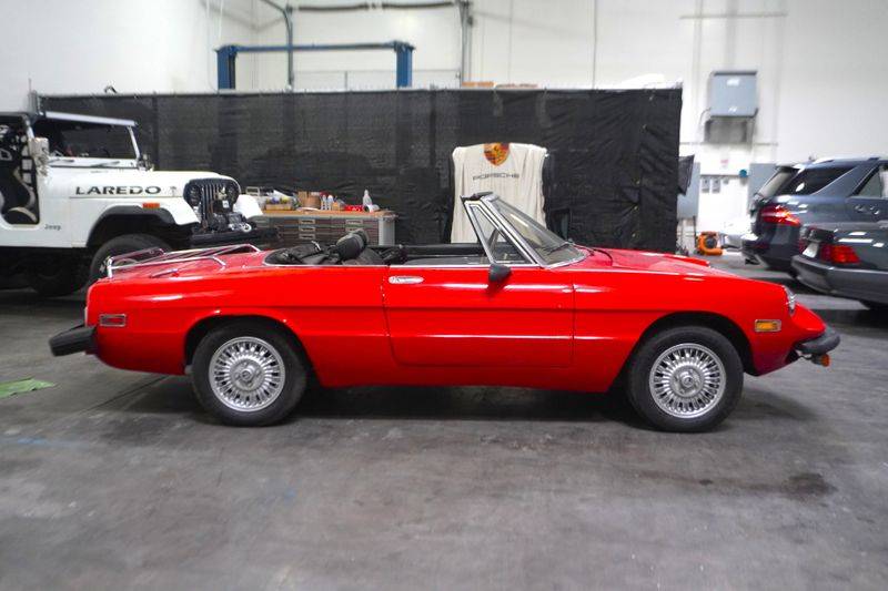 Alfa-romeo-spider-veloce-project-1976-red-2
