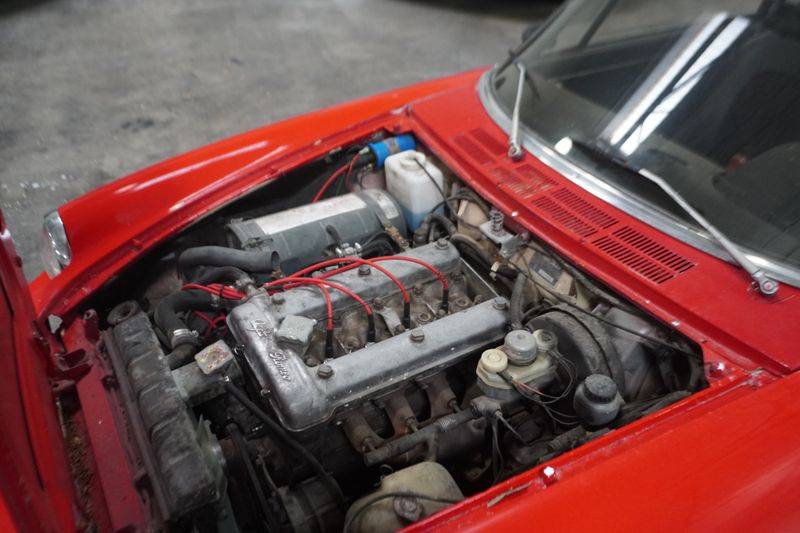 Alfa-romeo-spider-veloce-project-1976-red-8