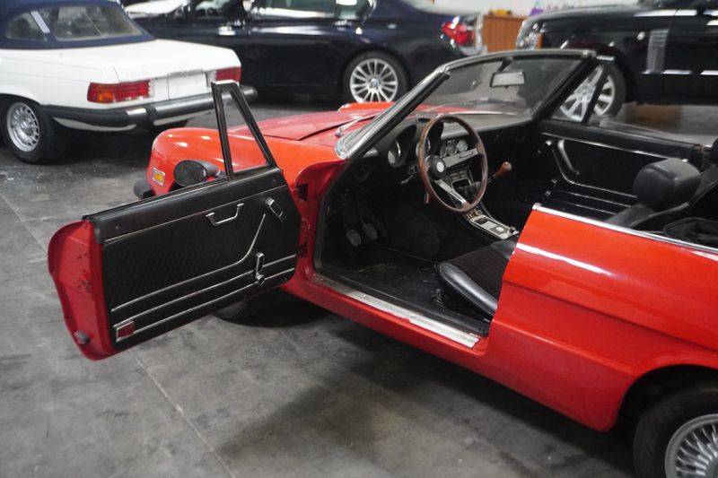 Alfa-romeo-spider-veloce-project-1976-red-9