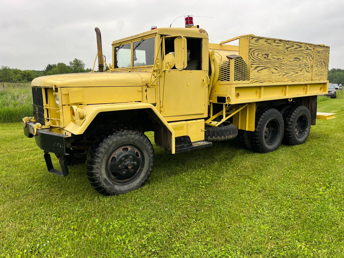 Am-general-diesel-1979-yellow-7