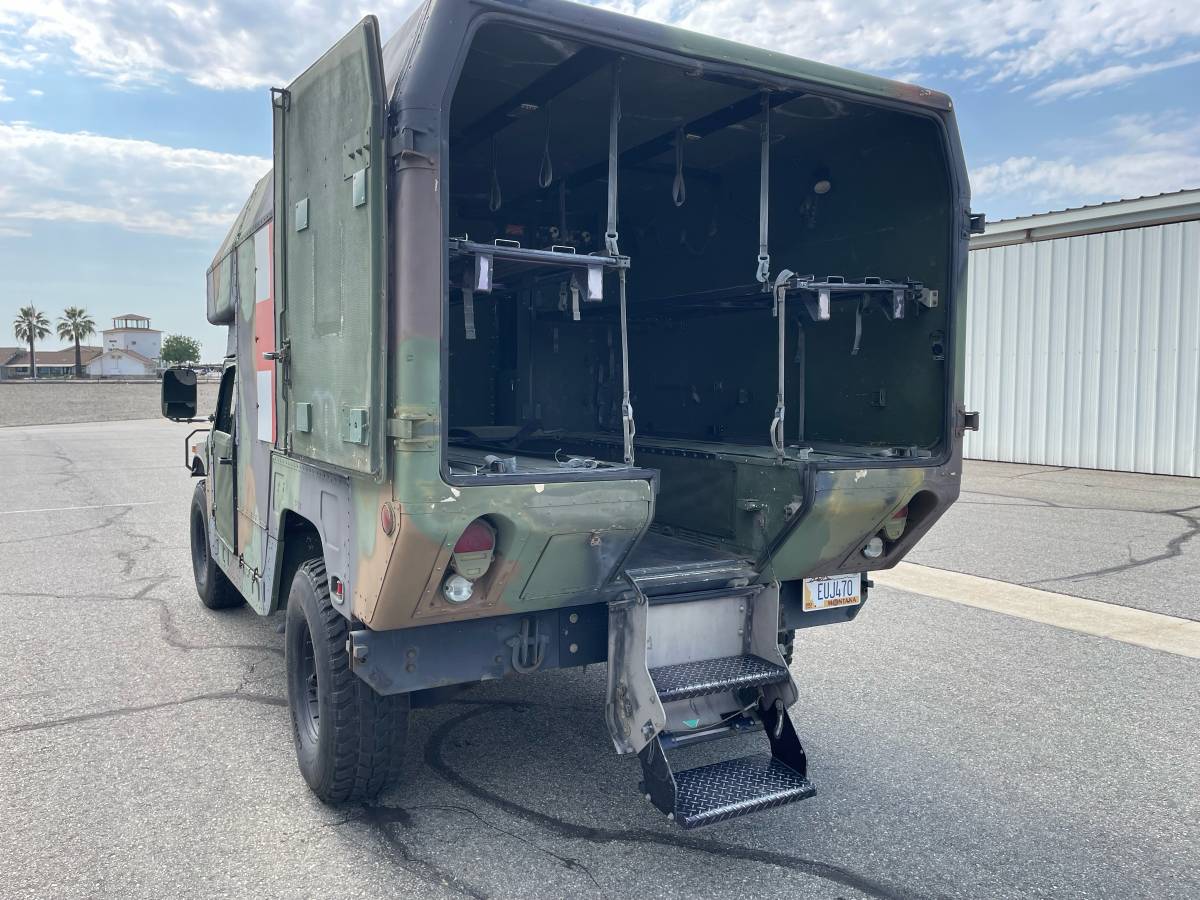 Am-general-humvee-diesel-1989-6