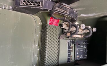 Am-general-humvee-diesel-1989-9