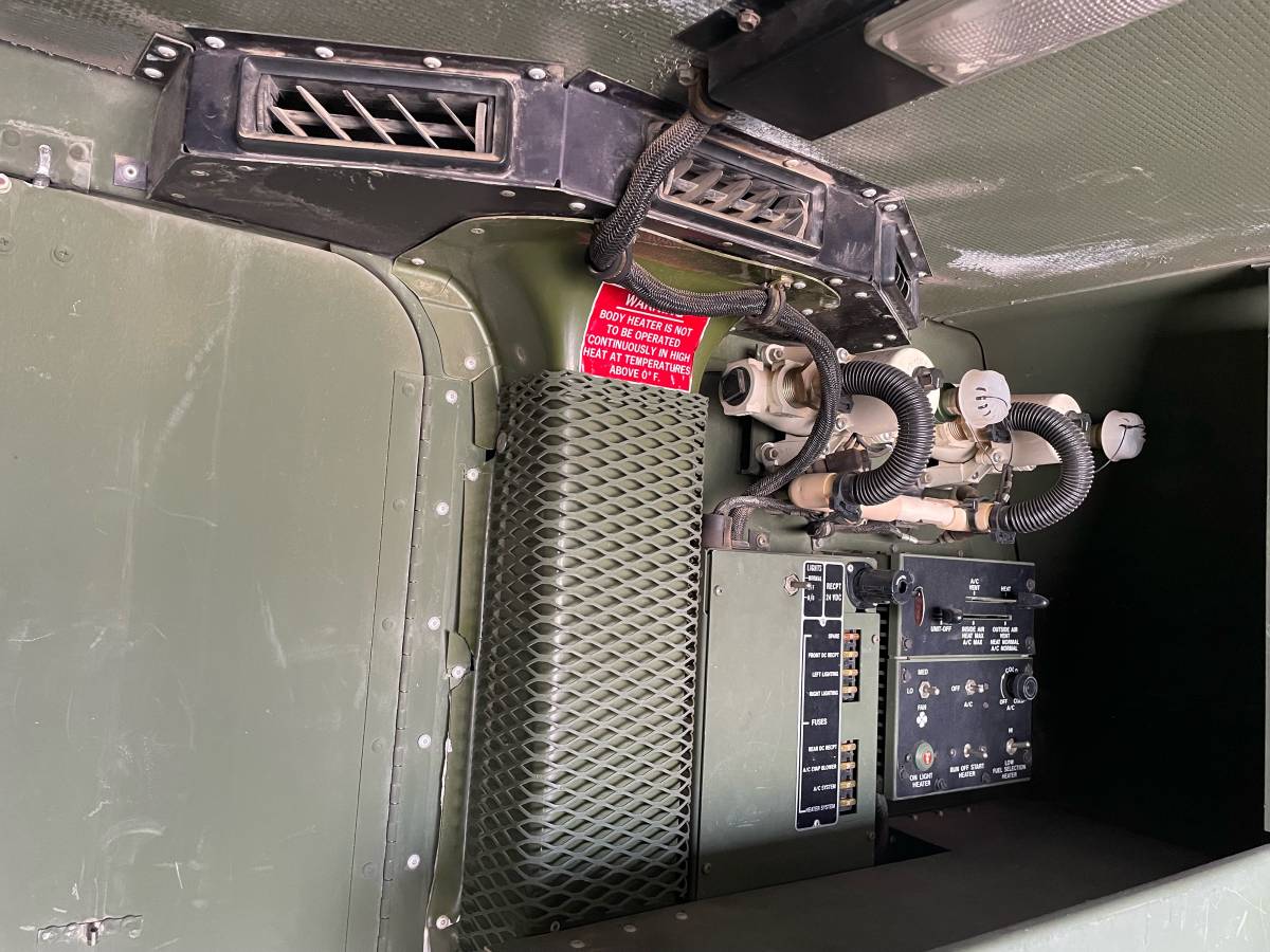 Am-general-humvee-diesel-1989-9