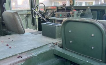 Am-general-humvee-diesel-1992-9
