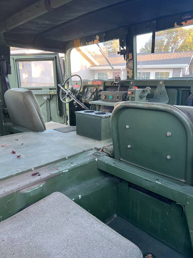 Am-general-humvee-diesel-1992-9
