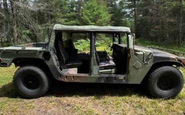 Am-general-humvee-diesel-1994-custom-9