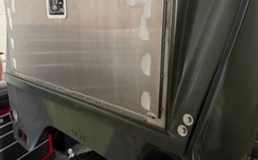Am-general-m1038-diesel-1986-green-13