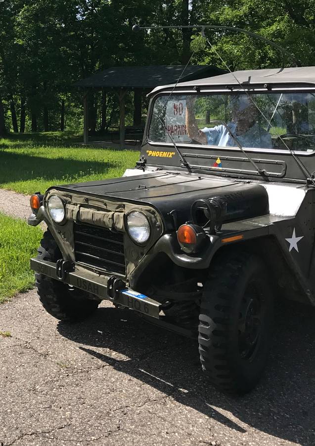 Am-general-m152a2-1975-2