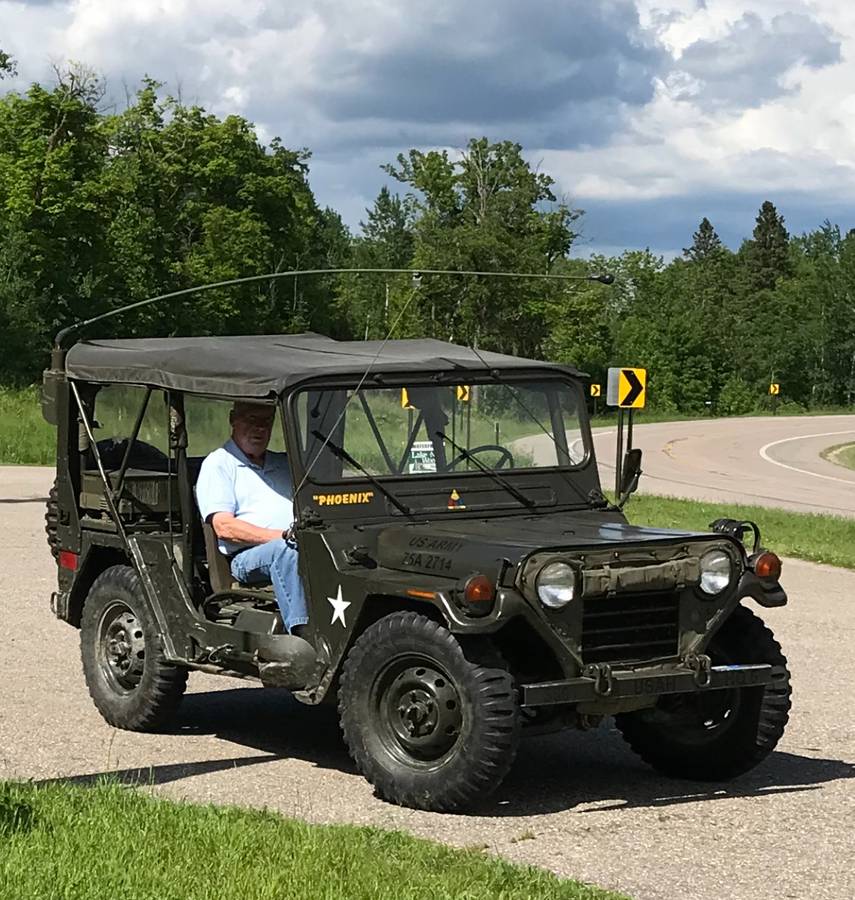 Am-general-m152a2-1975-3
