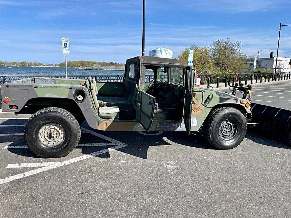 Am-general-m998-diesel-1986-green-5