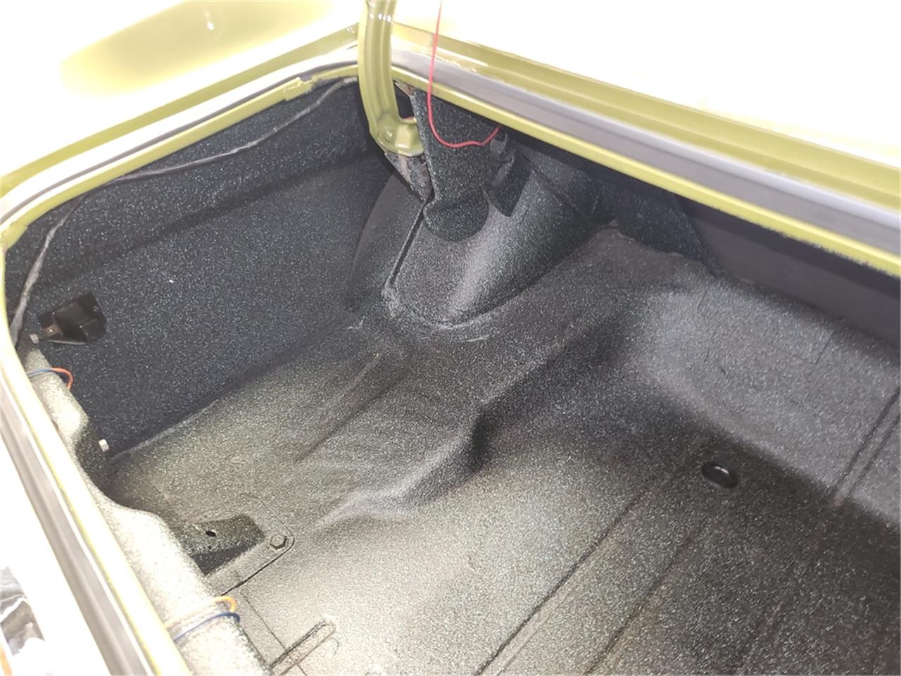 Amc-Amx-1970-Golden-Lime-Metalic-Black-Ventilair-36
