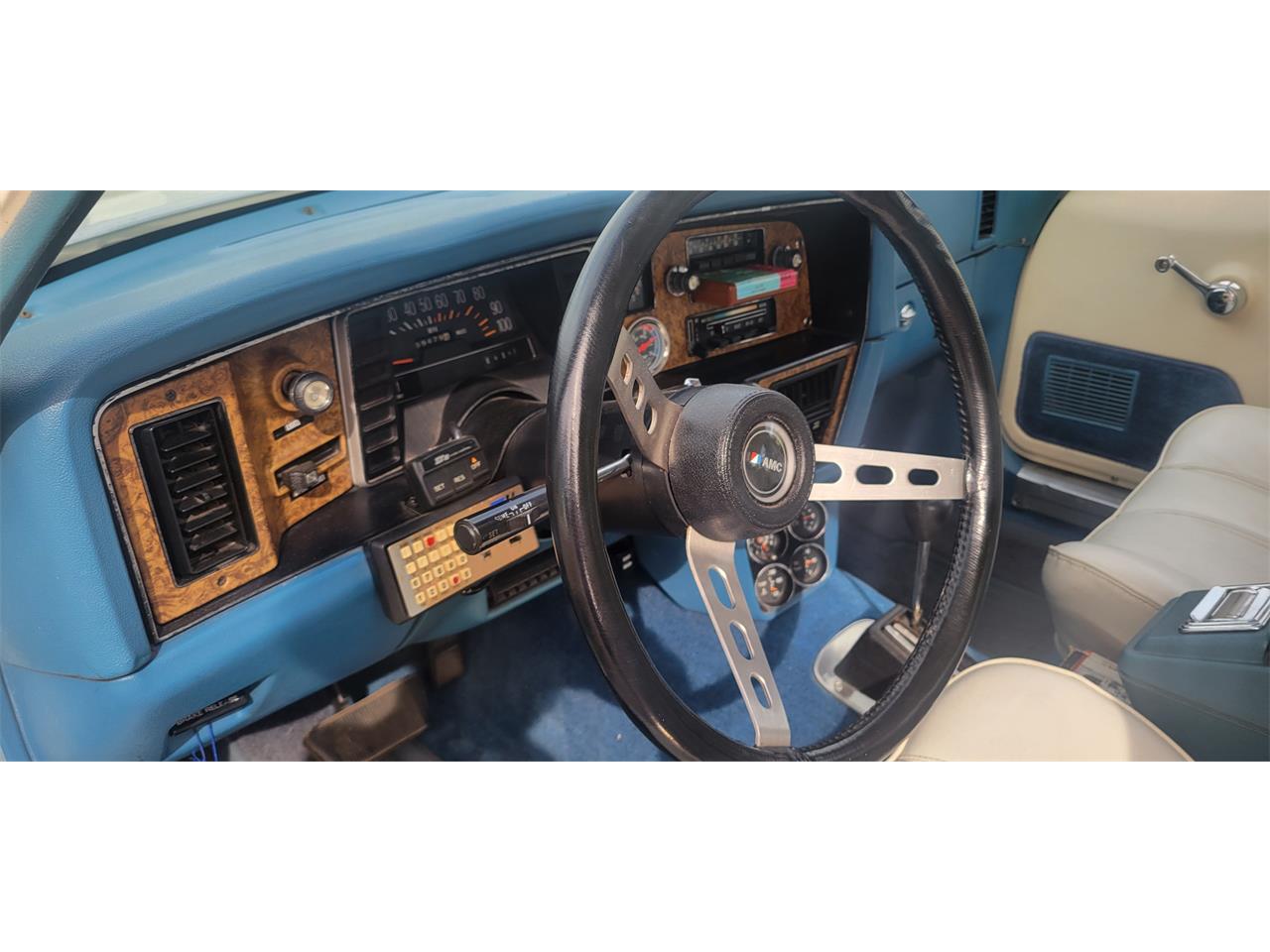 Amc-Pacer-1976-Alpine-White-Royal-Blue-5
