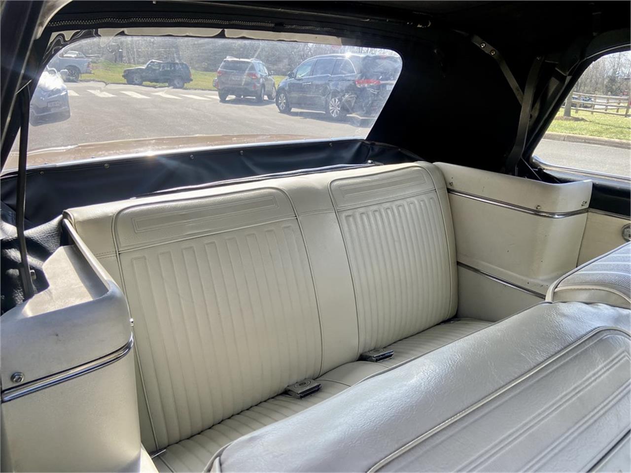 Amc-Rambler-1966-Gold-White-47