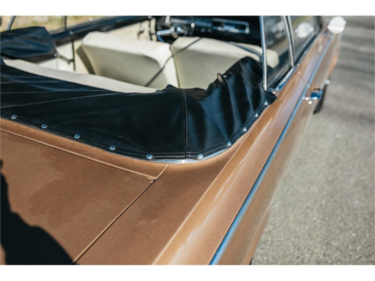 Amc-Rambler-1966-Gold-White-50