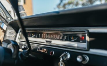 Amc-Rambler-1966-Gold-White-8